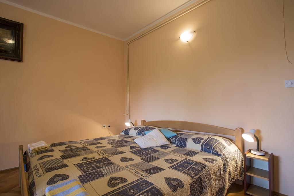 Guest House Nada 392 Pula Ngoại thất bức ảnh